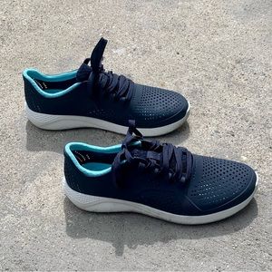 Crocs Navy Slip on Sneakers Size 11 EUC